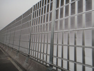 高速公路声屏障
